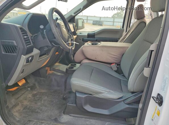 1FTEX1EP7KFA35809 2019 FORD F150 White Вид салону спереду