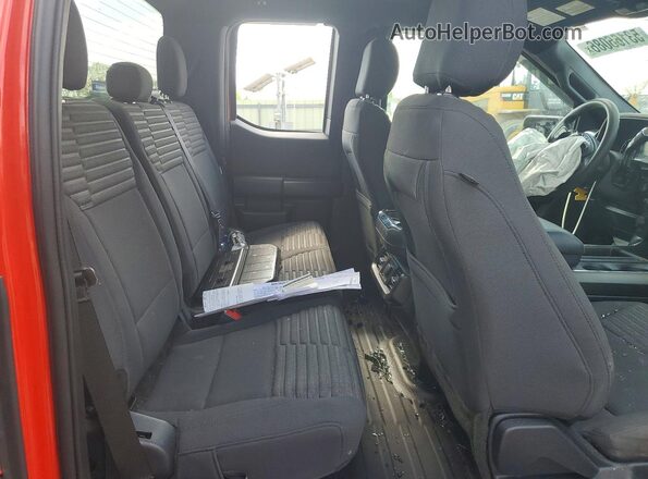 1FTEX1EP7MKD11416 2021 FORD F150 Red Widok tylnych siedzeń