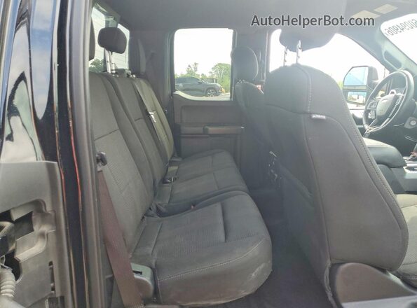 1FTEX1EP8HFB40643 2017 FORD F150 Black Widok tylnych siedzeń