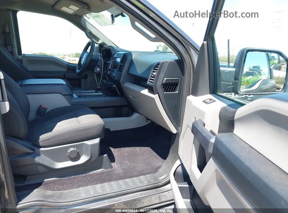 1FTEX1EP9HFC29329 2017 FORD F150 Gray Vista interior delantera