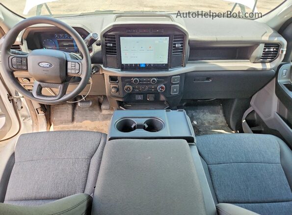 1FTEX1K5XRKD92437 2024 FORD F150 White Vista del salpicadero