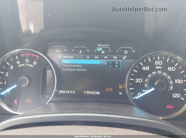 1FTFW1E15JFD33406 2018 FORD F150 White Vista de los asientos traseros