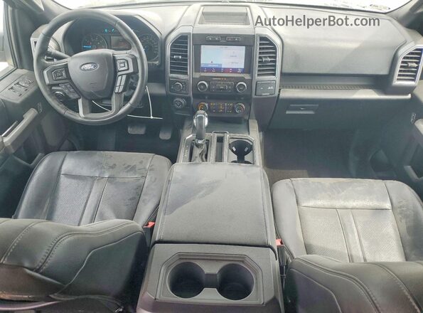 1FTFW1E47LKF28573 2020 FORD F150 White Widok deski rozdzielczej