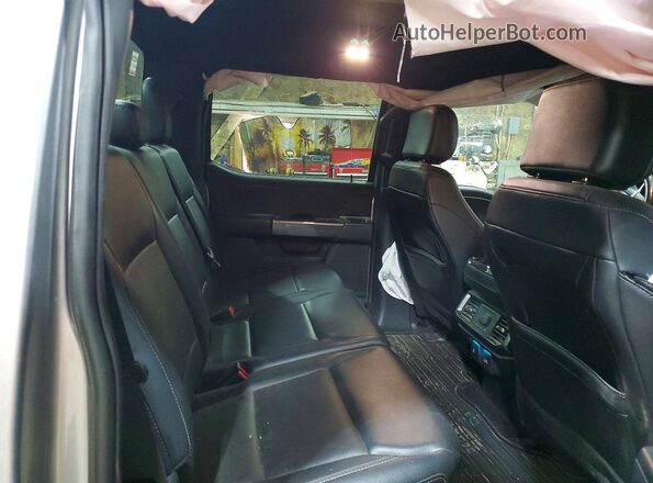 1FTFW1E54PFD11778 2023 FORD F150 Silver Widok tylnych siedzeń