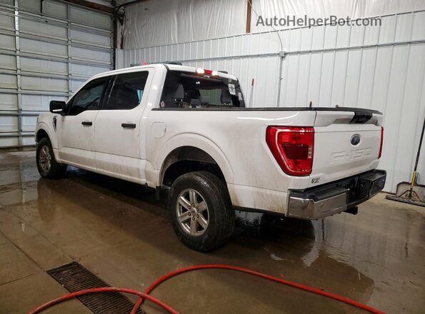 1FTFW1E55NKE36907 2022 FORD F150 White Trasero izquierdo