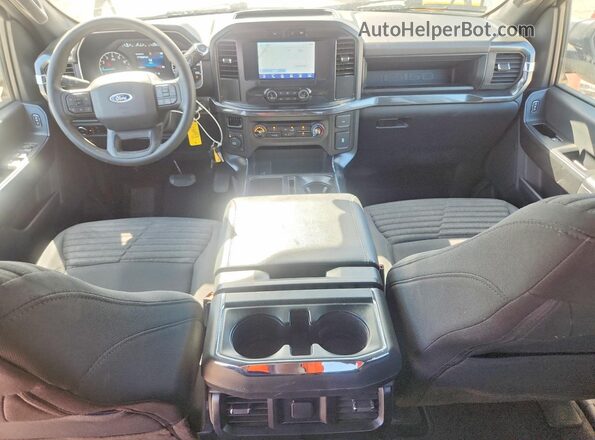 1FTFW1E59PFB03038 2023 FORD F150 Белый Вид панели приборов