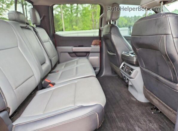 1FTFW1E5XMFA07110 2021 FORD F150 Red Rear seats view