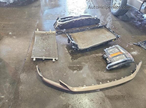 1FTFW1E81PFA77223 2023 FORD F150 Tan Вид підкапотного простору