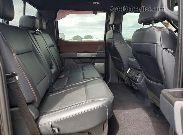 1FTFW1E83PFC46898 2023 FORD F150 Black Widok tylnych siedzeń