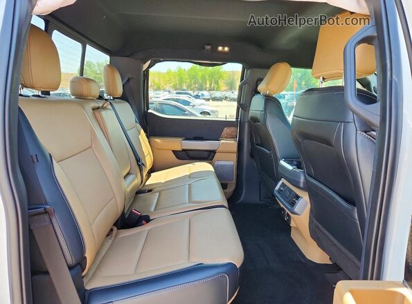 1FTFW1E85MFB54669 2021 FORD F150 Белый Вид задних сидений