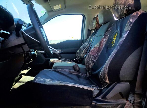 1FTFW1E85PFB69760 2023 FORD F150 Silver Front interior view