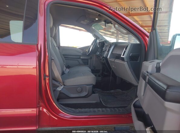 1FTFW1EF9GFD04351 2016 FORD F150 Красный Вид салона спереди
