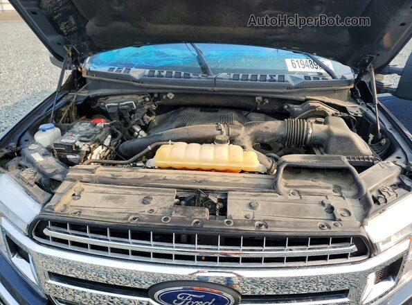 1FTFW1EG1JFD42236 2018 FORD F150 Blue Widok wnętrza z tyłu
