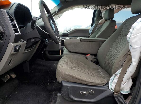1FTFW1EG8HFA36418 2017 FORD F150 Blue Вид салону спереду