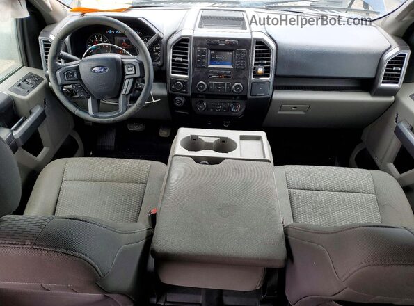 1FTFW1EG8HFA36418 2017 FORD F150 Blue Вид панелі приладів