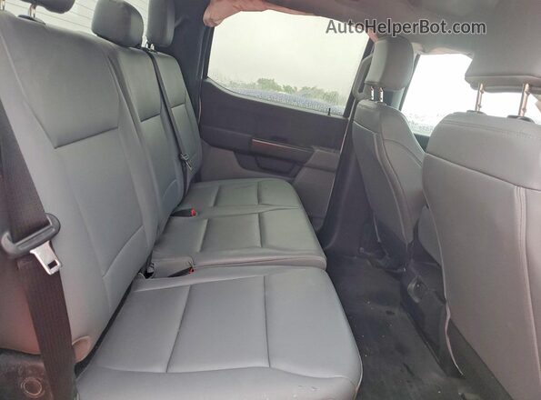 1FTFW1L59SKF55249 2025 FORD F150 White Widok tylnych siedzeń