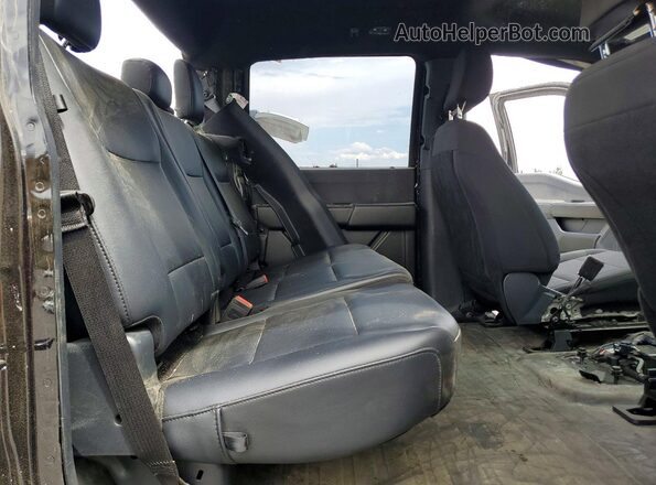 1FTFW1P89RKE75545 2024 FORD F150 Two Tone Widok tylnych siedzeń