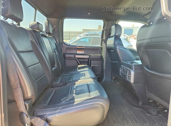 1FTFW1RG0KFA16178 2019 FORD F150 Silver Widok tylnych siedzeń