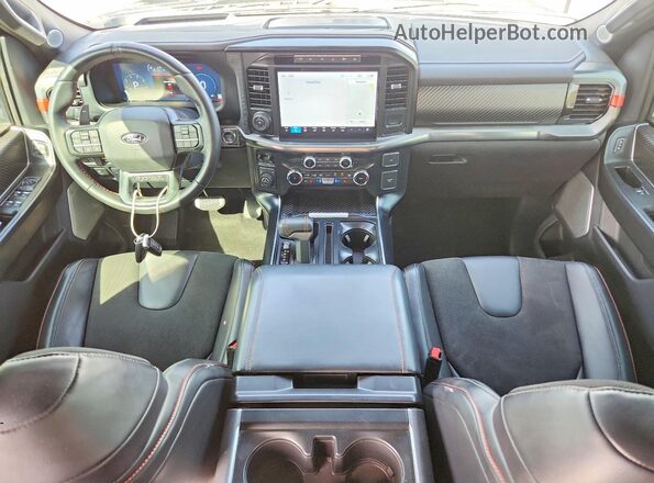 1FTFW1RG1RFB76256 2024 FORD F150 Green წინა პანელის ხედი
