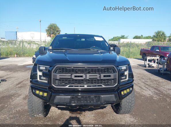 1FTFW1RG2HFA85818 2017 FORD F150 Черный Вид спереди
