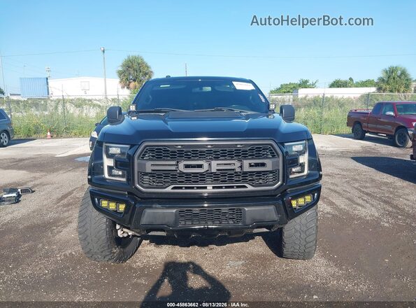 1FTFW1RG2HFA85818 2017 FORD F150 Черный Вид задней части салона