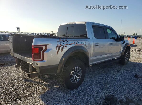 1FTFW1RG2JFA71522 2018 FORD F150 Silver Trasero derecho