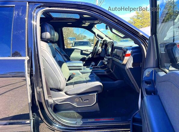 1FTFW1RG3NFA85449 2022 FORD F150 Черный Вид спереди