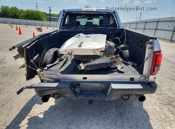 1FTFW1RG5HFA86204 2017 FORD F150 Silver Widok z tyłu