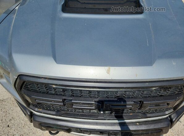 1FTFW1RG5HFA86204 2017 FORD F150 Silver Widok wnętrza z tyłu