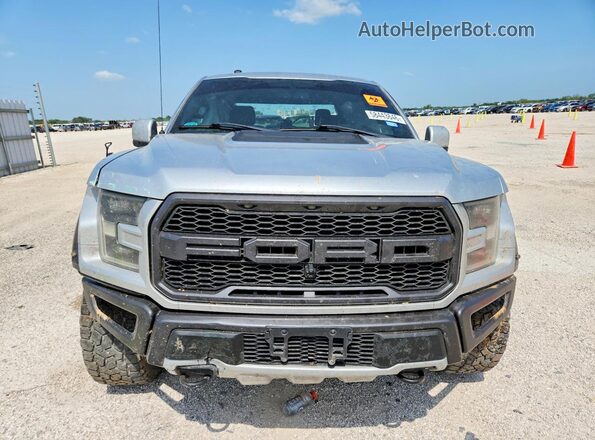 1FTFW1RG5HFA86204 2017 FORD F150 Silver Widok z przodu