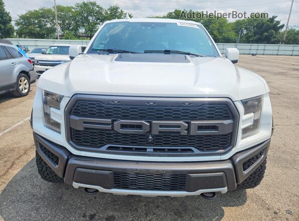 1FTFW1RG5KFA40329 2019 FORD F150 White Widok z przodu
