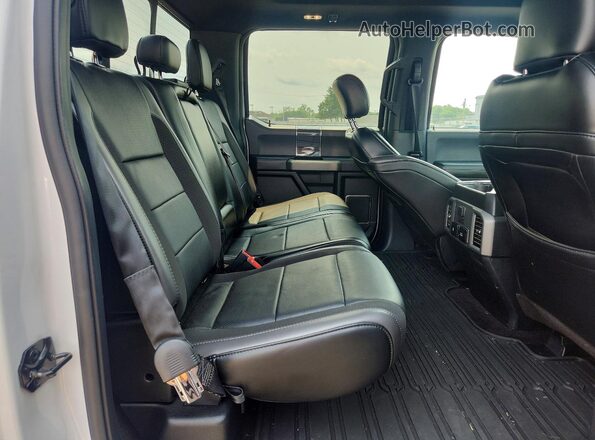 1FTFW1RG5KFA40329 2019 FORD F150 White Widok tylnych siedzeń