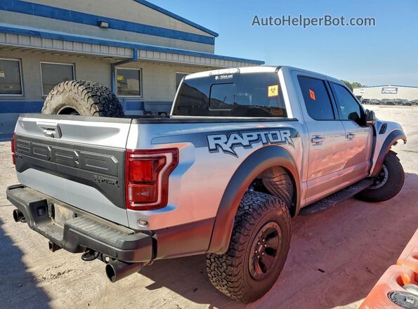 1FTFW1RG6JFD73623 2018 FORD F150 Silver Առջևի վահանակի տեսք