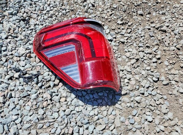 1FTFW1RG6SFA23622 2025 FORD F150 White Vista del compartimento del motor