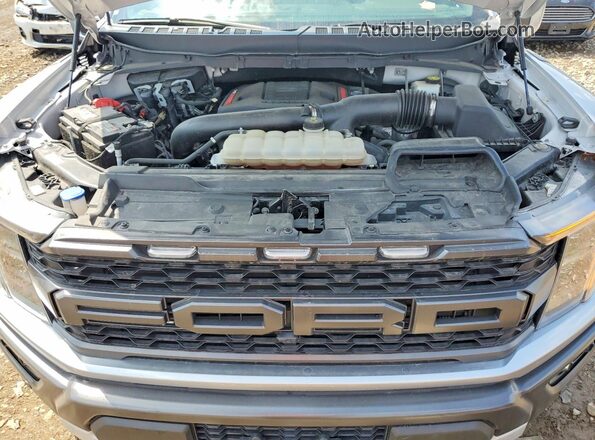 1FTFW1RG8NFB37738 2022 FORD F150 Серебряный Вид задней части салона