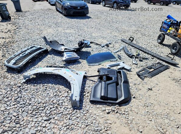1FTFW1RG9HFC81402 2017 FORD F150 Gray Engine compartment view