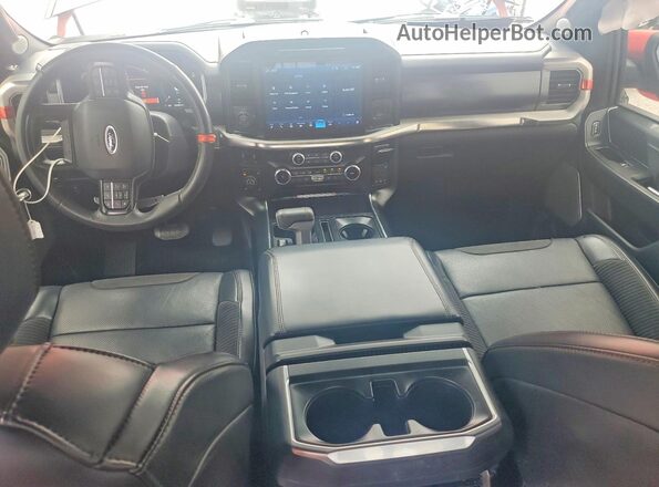 1FTFW1RGXPFB14044 2023 FORD F150 Red Vista del salpicadero