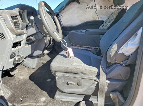 1FTFW3L86RKE03879 2024 FORD F150 Белый Вид салона спереди