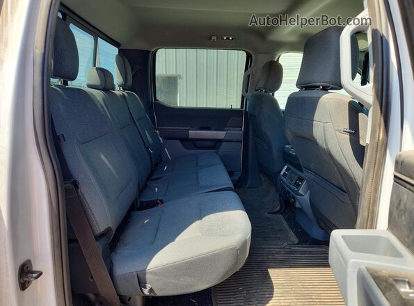 1FTFW3L89RKF78126 2024 FORD F150 White Widok tylnych siedzeń
