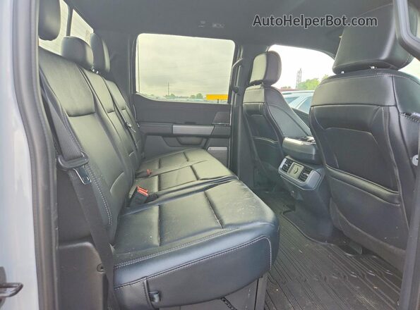 1FTFW3L89SFB36834 2025 FORD F150 Серебряный Вид задних сидений