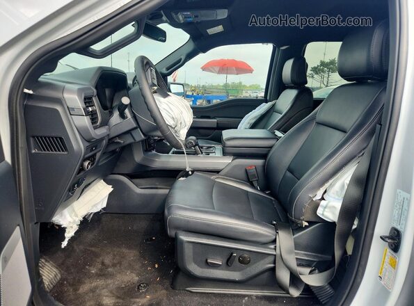 1FTFW3L89SFB36834 2025 FORD F150 Серебряный Вид салона спереди