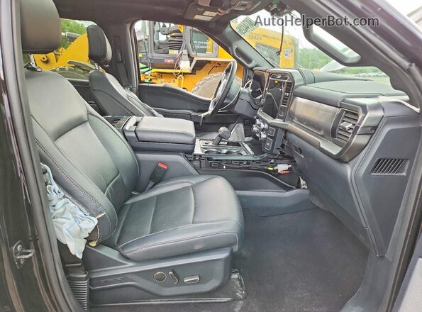 1FTFW5L84SFB77240 2025 FORD F150 Black Front interior view