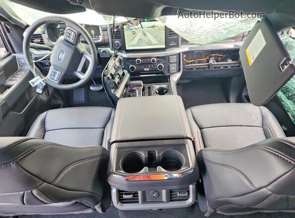 1FTFW5L86TKD65718 2026 FORD F150 Black Vista del salpicadero
