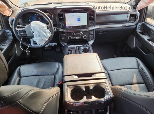 1FTFW5LDXRFB75712 2024 FORD F150 Gray Widok deski rozdzielczej