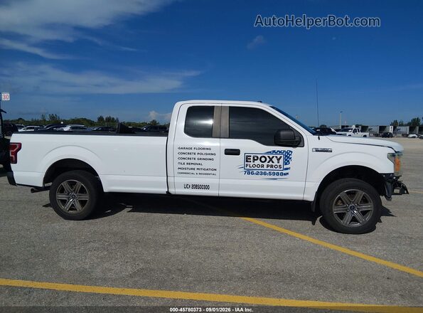 1FTFX1CG6JKD50453 2018 FORD F150 White Панорамний вид салону 360°