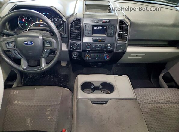 1FTFX1E50JKE83270 2018 FORD F150 Gray Widok deski rozdzielczej