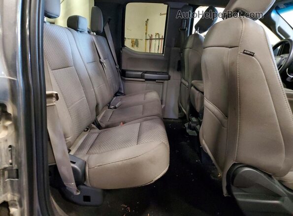 1FTFX1E50JKE83270 2018 FORD F150 Gray Widok tylnych siedzeń
