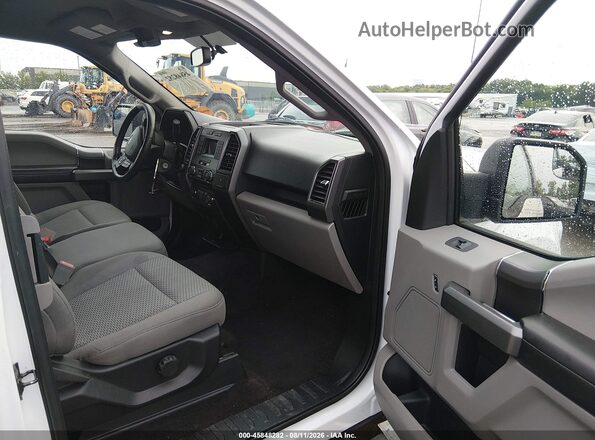 1FTFX1E51JKF88884 2018 FORD F150 White წინა სალონის ხედი