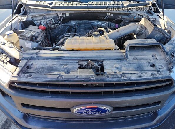 1FTFX1E53JFE59439 2018 FORD F150 White Widok wnętrza z tyłu