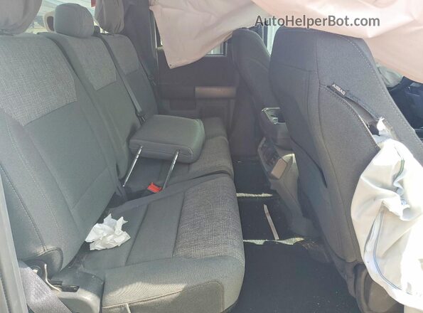 1FTFX1E53PKF82044 2023 FORD F150 White Widok tylnych siedzeń